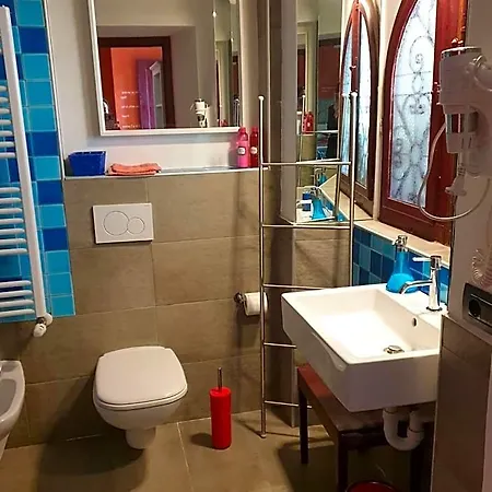 Le Tre Arti Bed & Breakfast Gavirate
